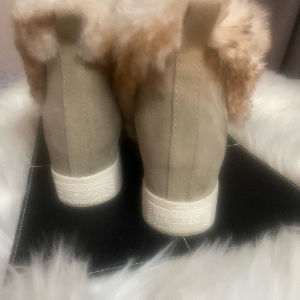 J/Slides NYC Women's SZ 6.5 Gray Suede with Faux Fur Trim Booties - Picture 5 of 8